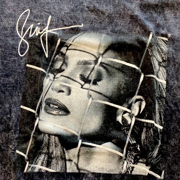 Guess- it’s my party Jennifer Lopez dark grey Jean washed top - Picture 2 of 3